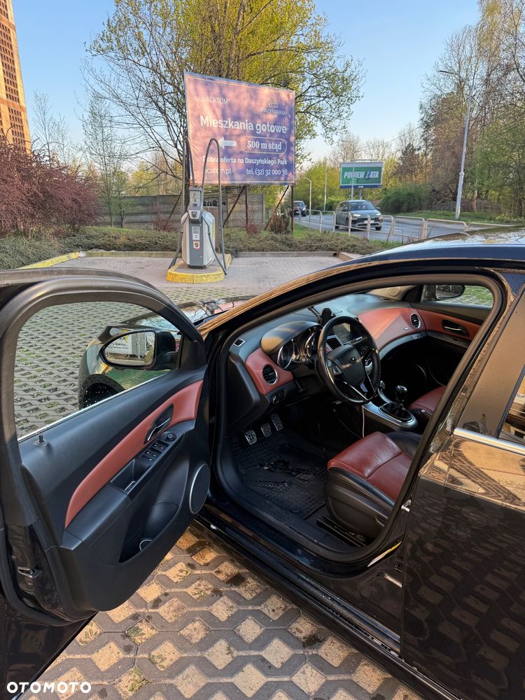 Chevrolet Cruze 1.8 LTZ - 16