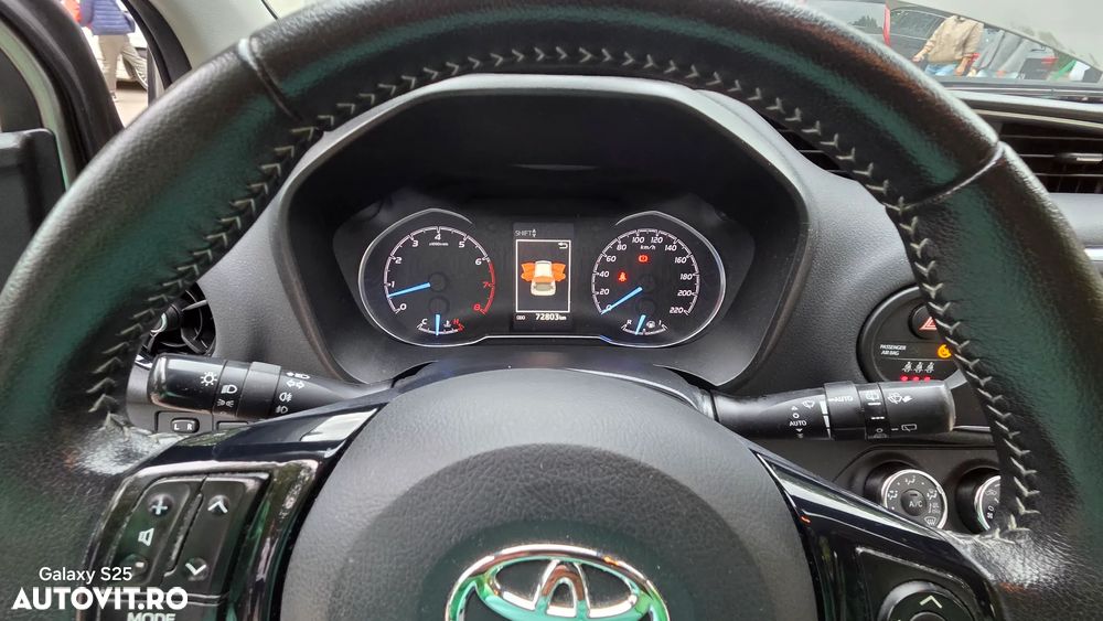 Toyota Yaris 1,5-Dual-VVT-iE Y20 Club - 9