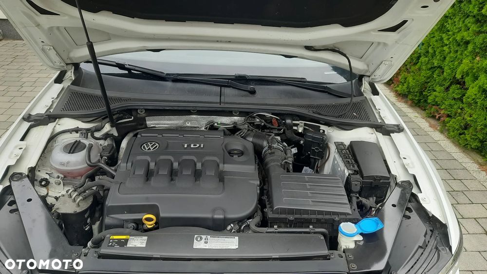 Volkswagen Passat 2.0 TDI BMT Comfortline DSG - 2