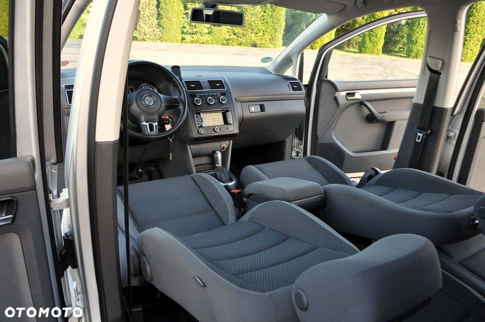 Volkswagen Touran - 27