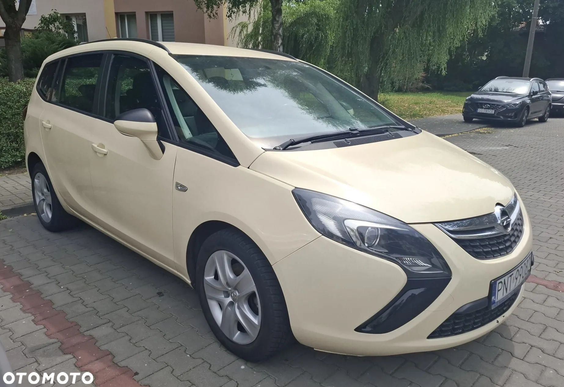 Opel Zafira - 1