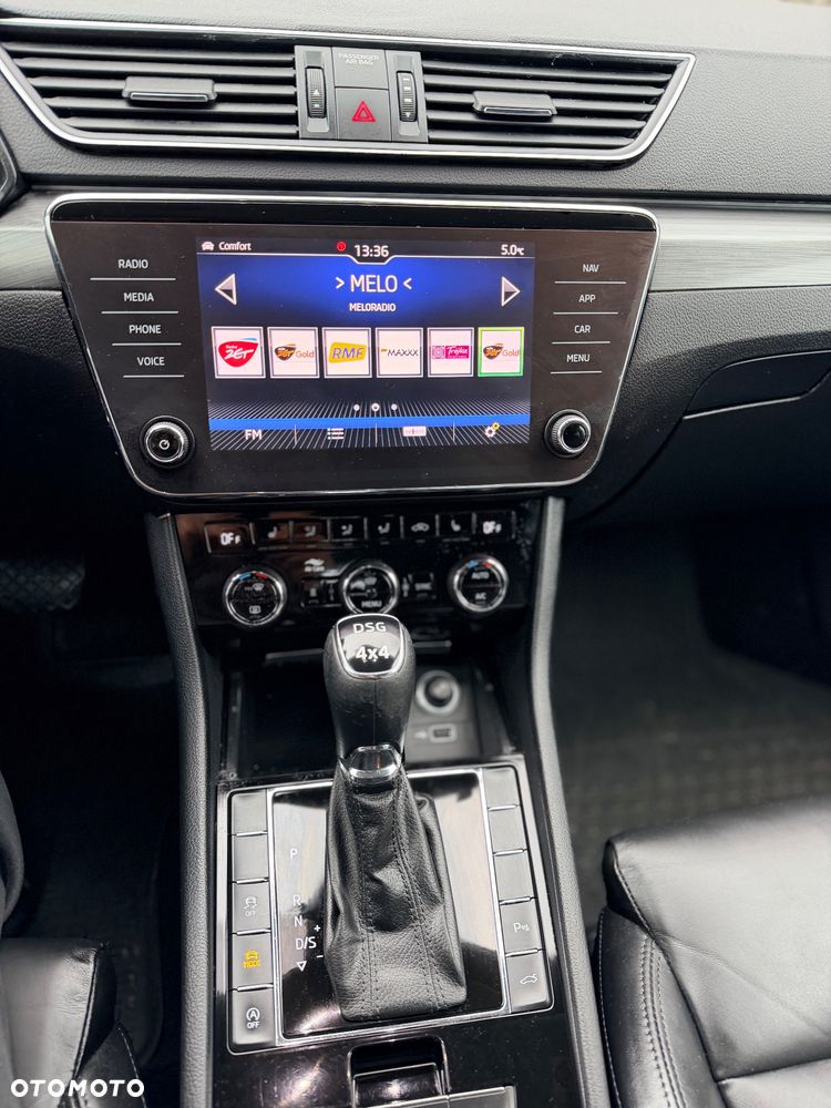 Skoda Superb 2.0 TDI 4x4 DSG Premium Edition - 11