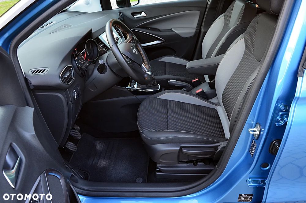 Opel Crossland X - 13