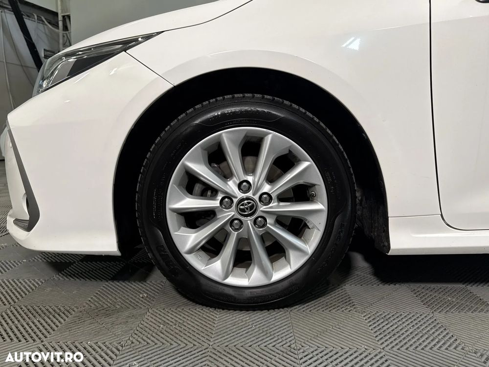 Toyota Corolla - 14