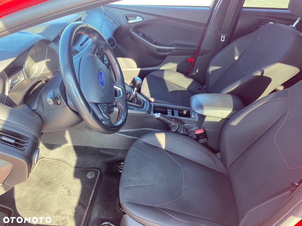 Ford Focus 1.5 EcoBoost ST-Line Red ASS - 8