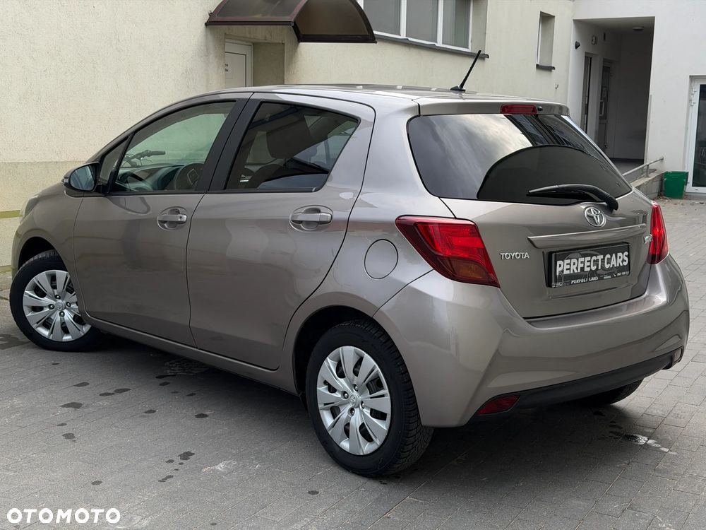 Toyota Yaris 1.33 VVT-i Executive - 4