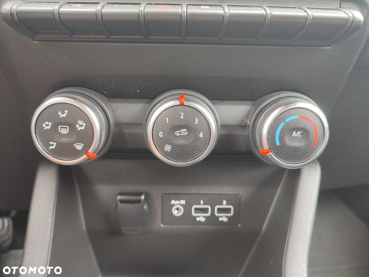 Renault Clio - 19