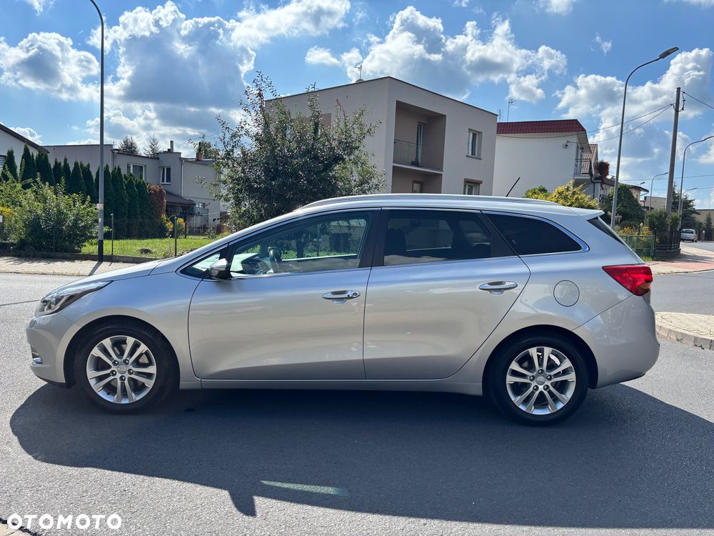 Kia Ceed 1.6 CRDi 128 Spirit - 25