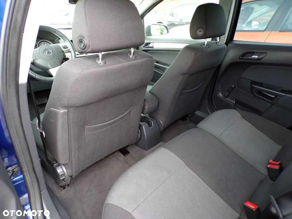 Opel Astra - 21