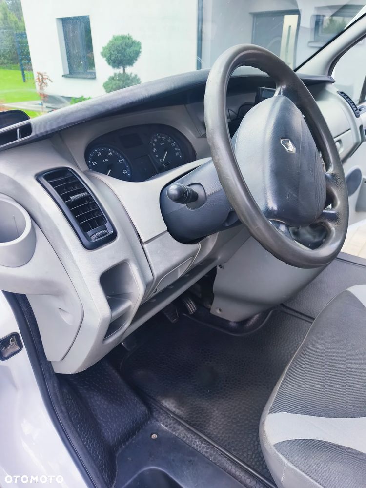 Renault Trafic - 19