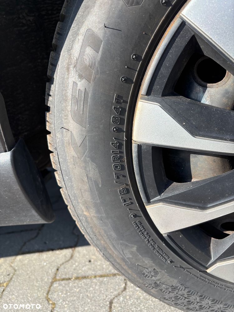 Fiat Albea 1.4 Dynamic - 11