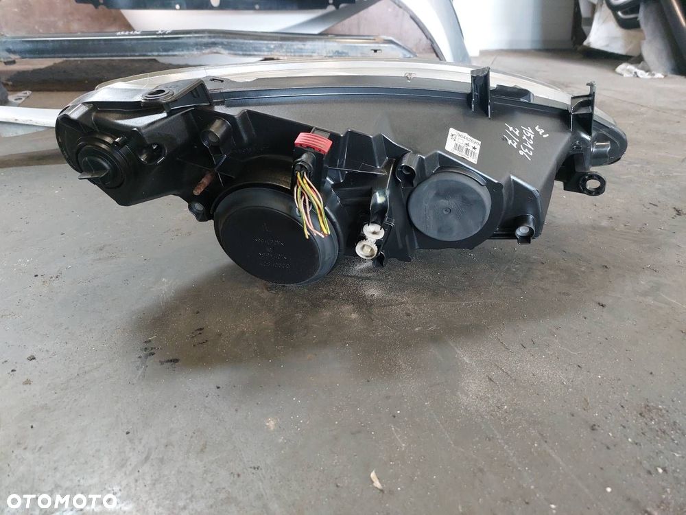 MASKA + BŁOTNIK LEWY PRZÓD PEUGEOT 307 I EZR - 7