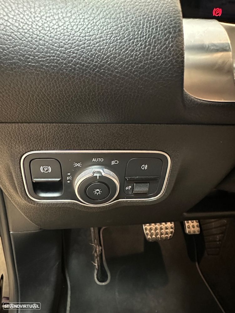 Mercedes-Benz GLB 220 d 4Matic AMG Line - 30