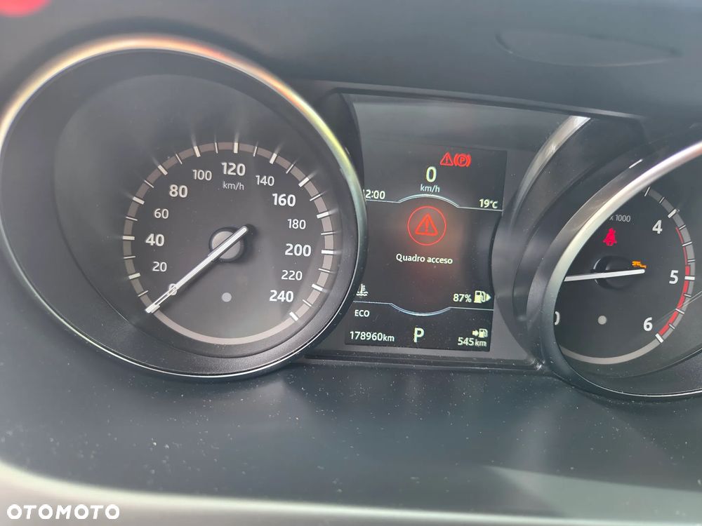 Land Rover Discovery Sport - 8