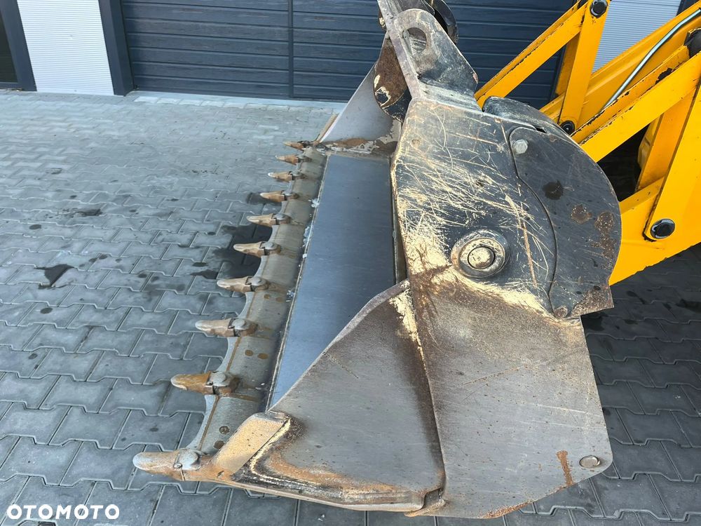 JCB 3CX SITEMASTER PRO Contracor 110kM - 10