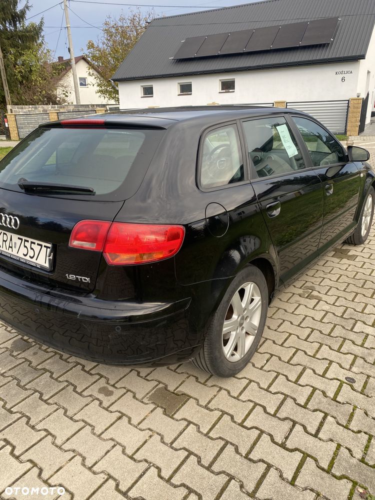 Audi A3 Sportback 1.9 TDI DPF Ambiente - 3