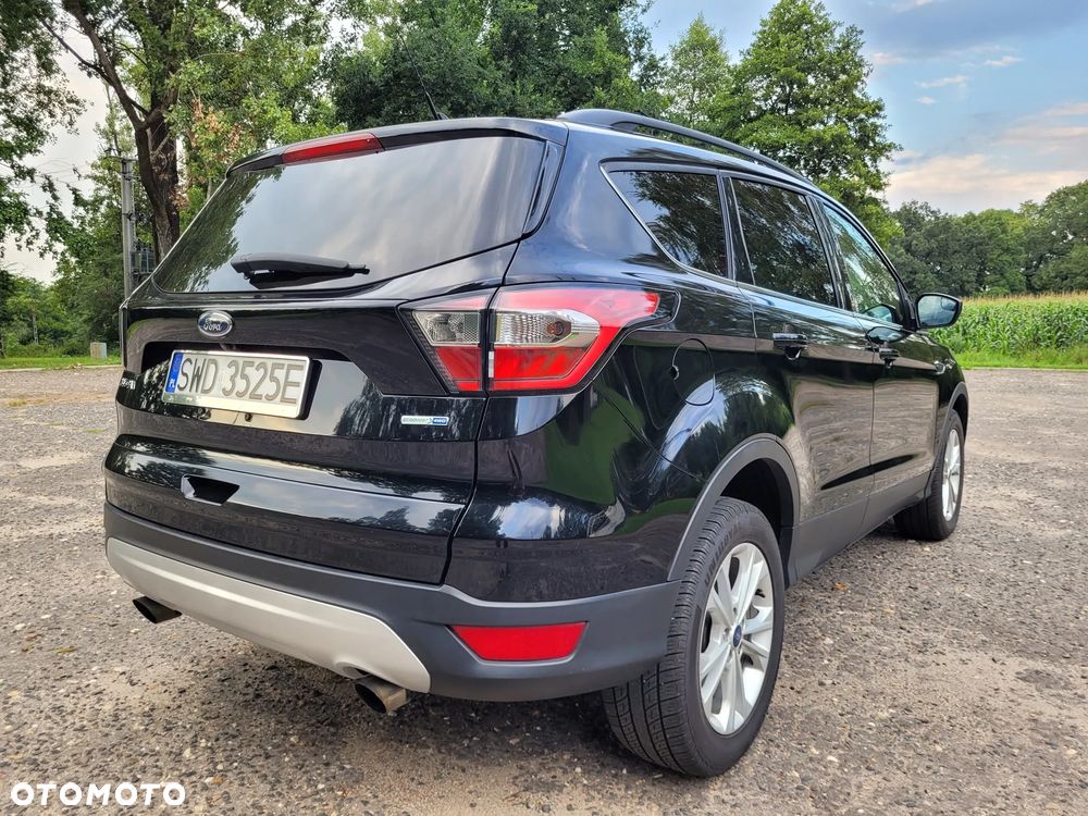 Ford Kuga 1.5 EcoBoost 4WD Trend - 3