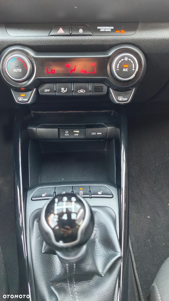Kia Stonic 1.2 Dream-Team Edition - 26