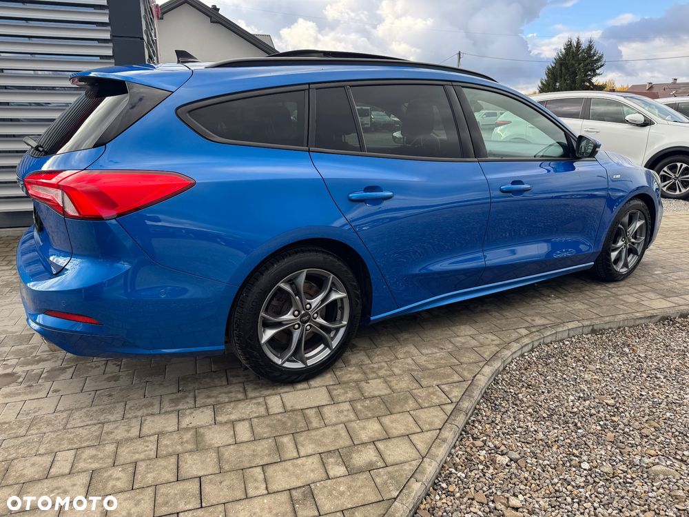 Ford Focus SW 1.0 EcoBoost S&S ST-LINE - 18
