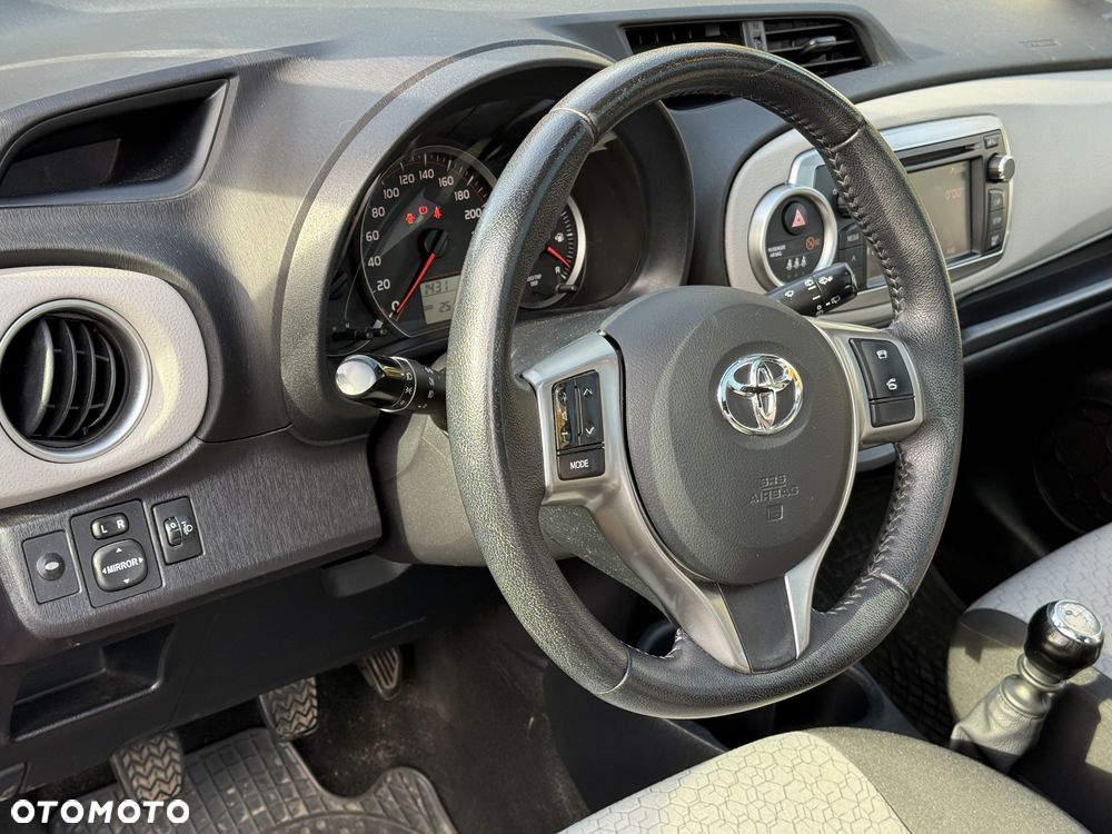 Toyota Yaris - 6