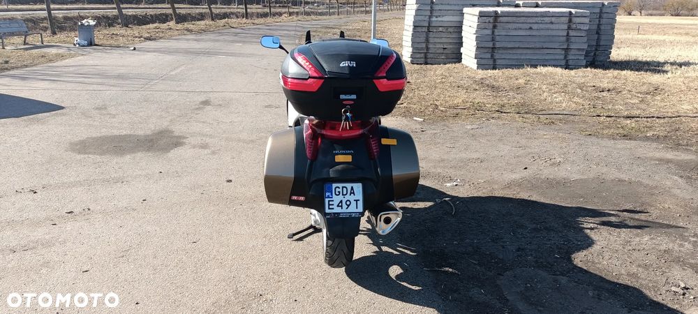 Honda Deauville - 38