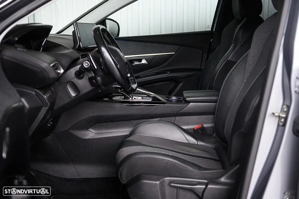 Peugeot 5008 1.5 BlueHDi Allure EAT8 - 24