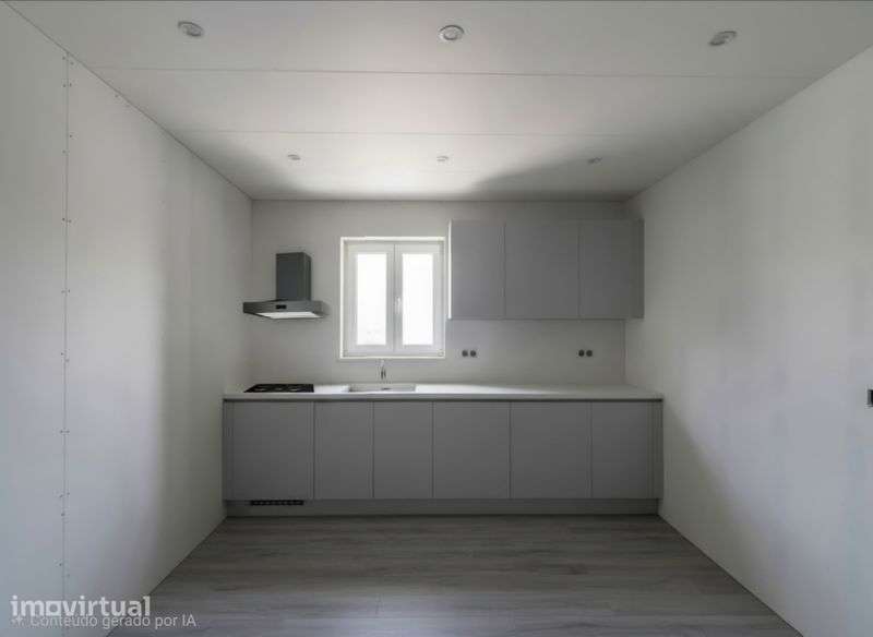 Moradia T2 com logradouro Renovada - Grande imagem: 4/7