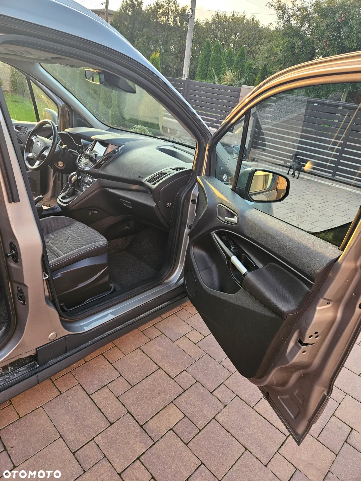 Ford Tourneo Connect Gr 1.5 TDCi Titanium PowerShift - 15