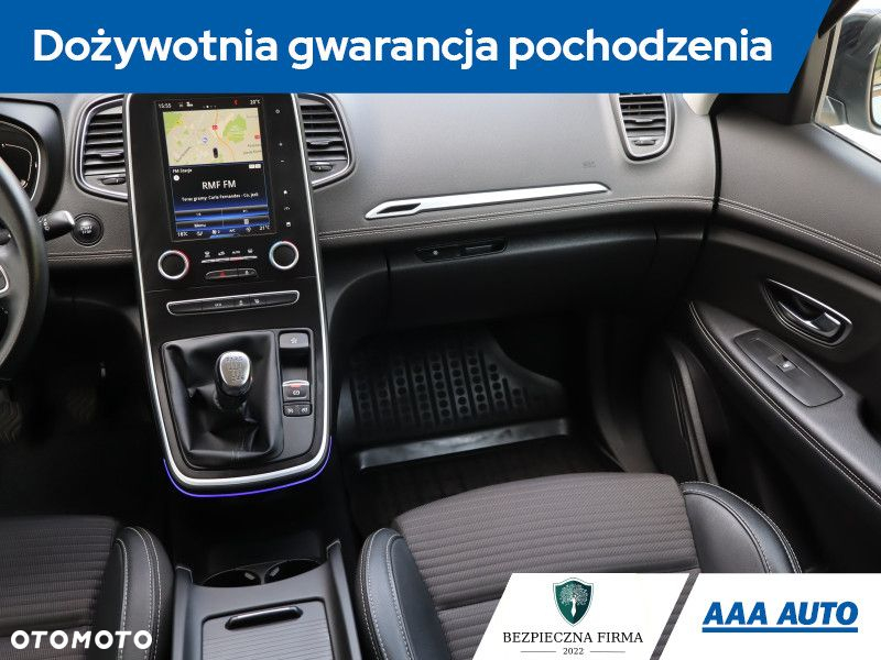 Renault Grand Scenic - 9