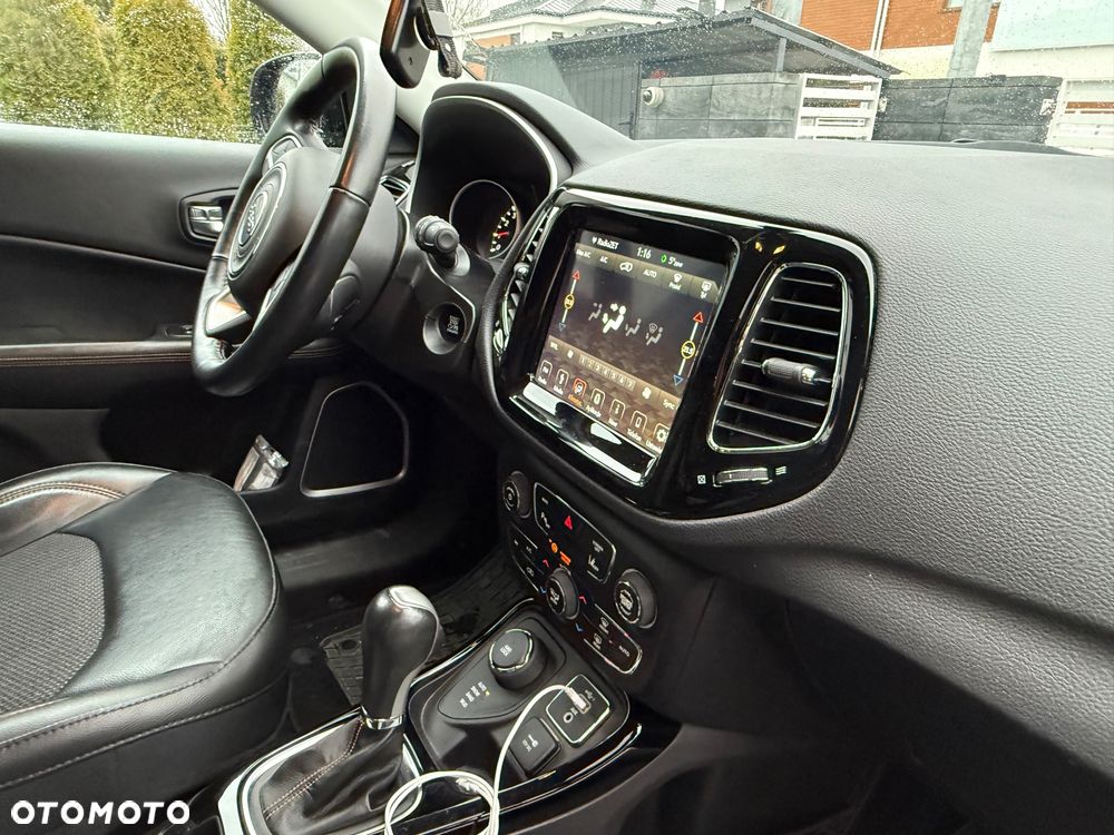 Jeep Compass 1.4 TMair Limited 4WD S&S - 11