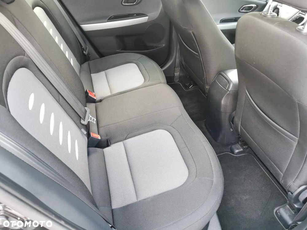 Kia Ceed - 13