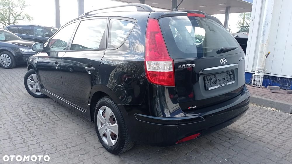Hyundai i30 1.4 Comfort - 12