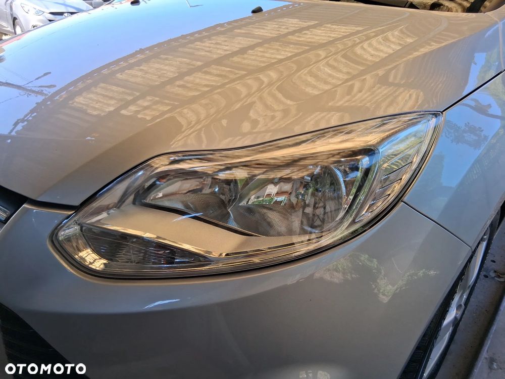 Ford Focus - 24