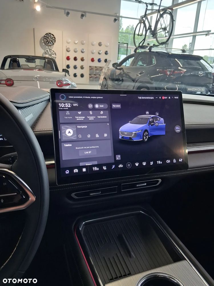 Mazda 6e 68.8kWh Takumi - 8