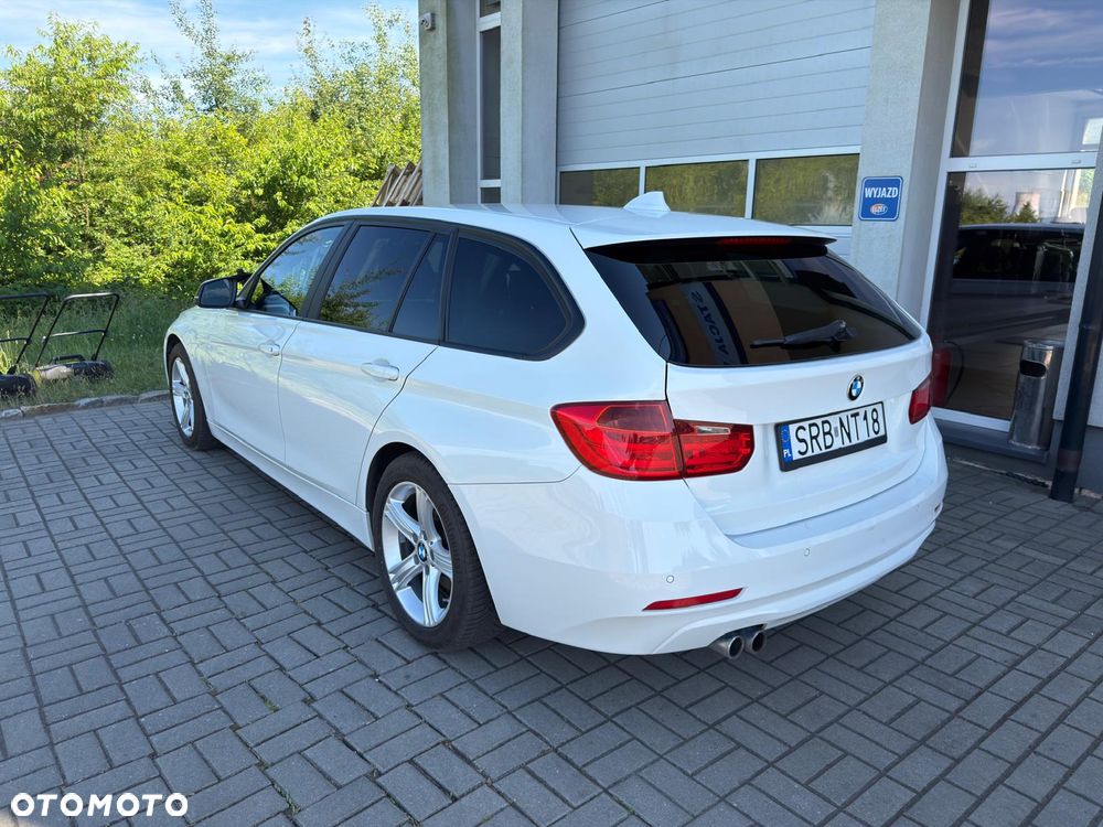 BMW Seria 3 325d - 7