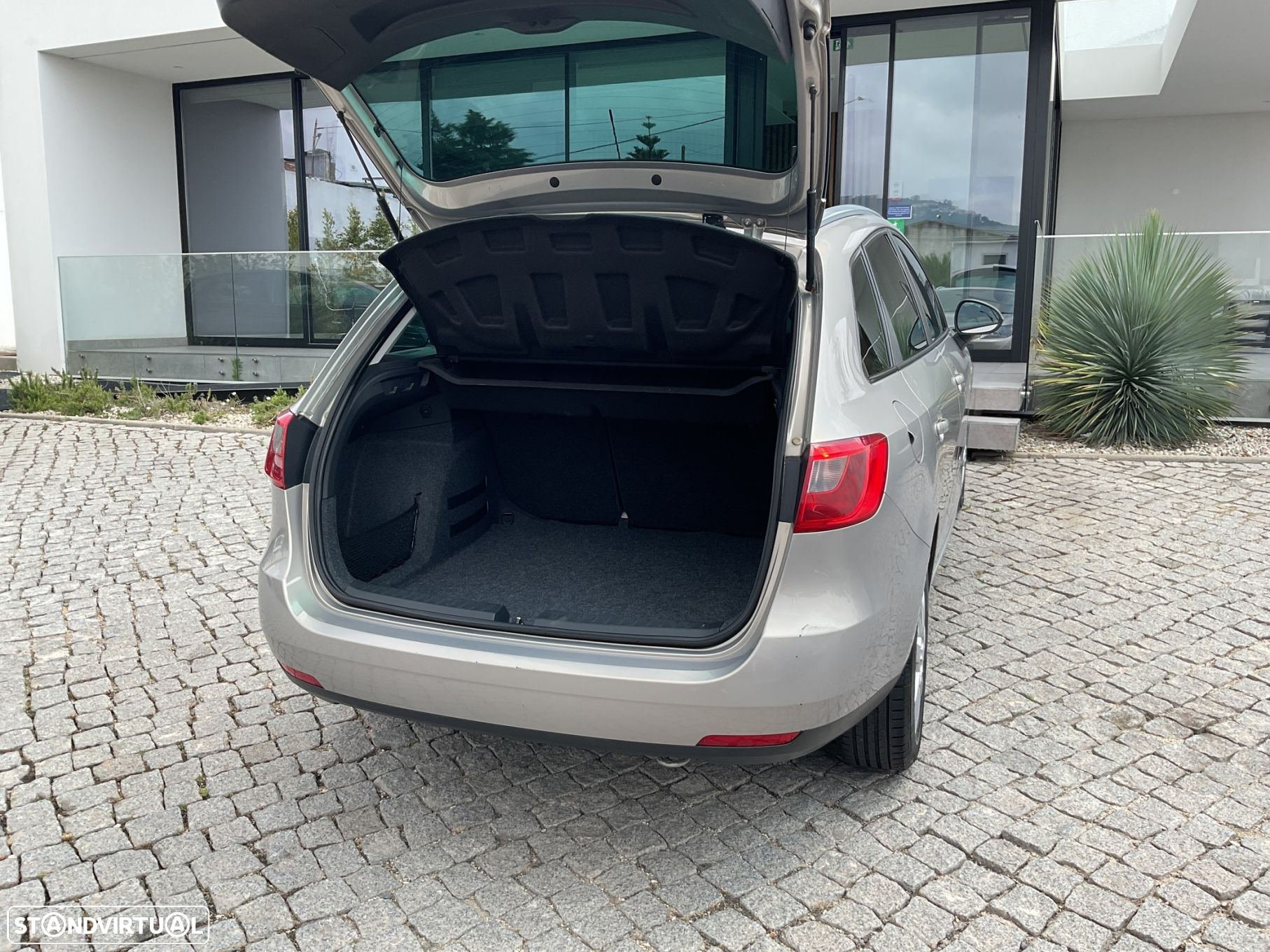SEAT Ibiza ST 1.2 TDI Eco.Reference DPF - 13