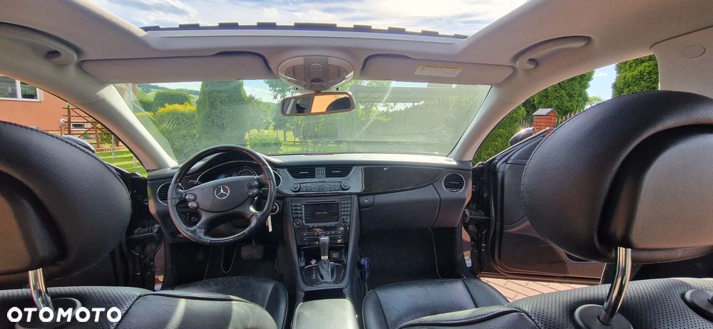 Mercedes-Benz CLS - 24