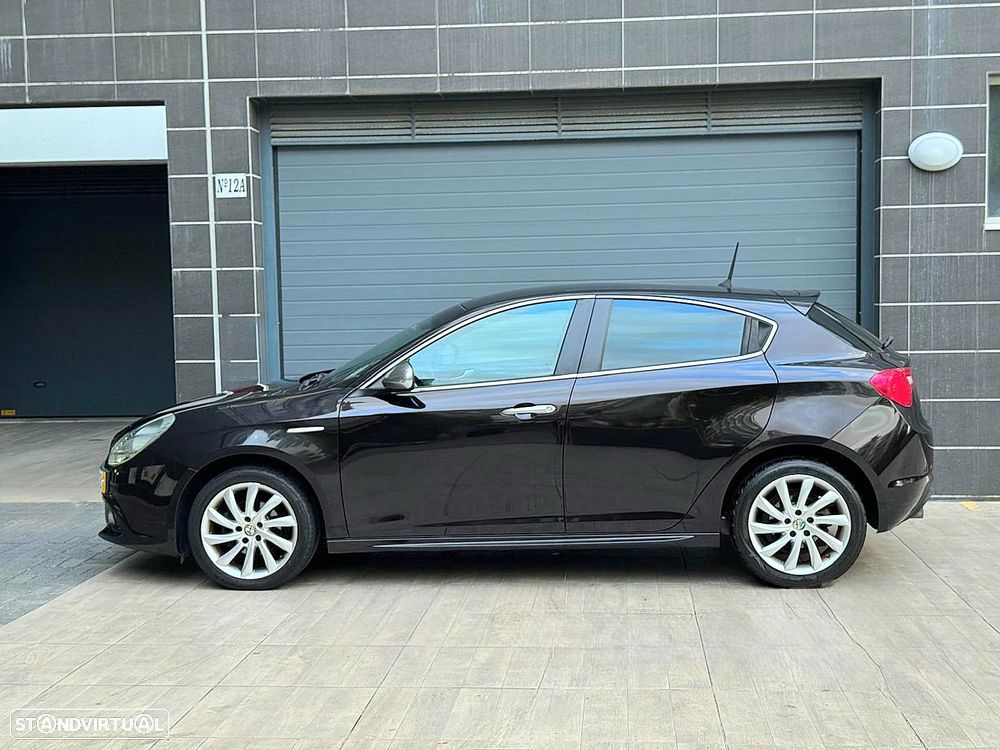 Alfa Romeo Giulietta 1.6 JTDM Distinctive - 3