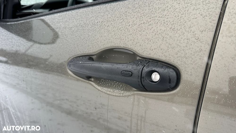 Toyota Hilux 2.8D 204CP 4x4 Double Cab AT Invincible Color Edition - 21