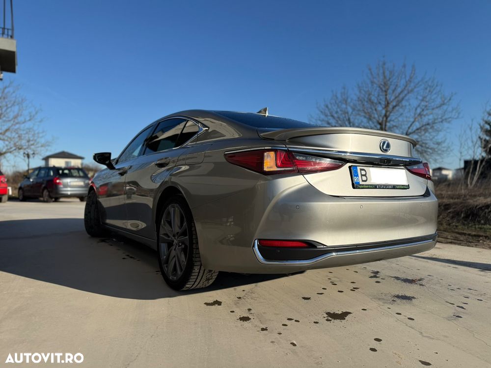 Lexus Seria ES 300h Executive - 34