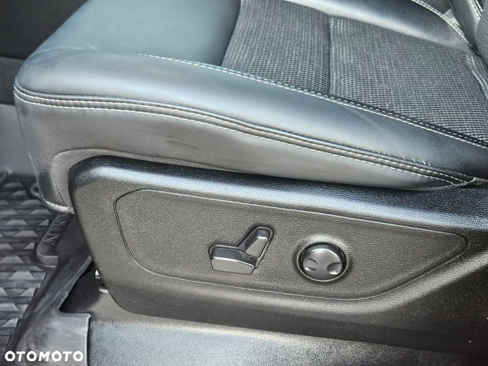 RAM 1500 Crew Cab Sport - 30