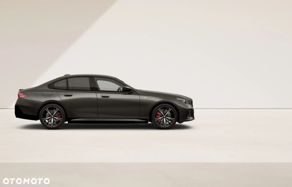 BMW i5 83.9kWh M60 xDrive - 5