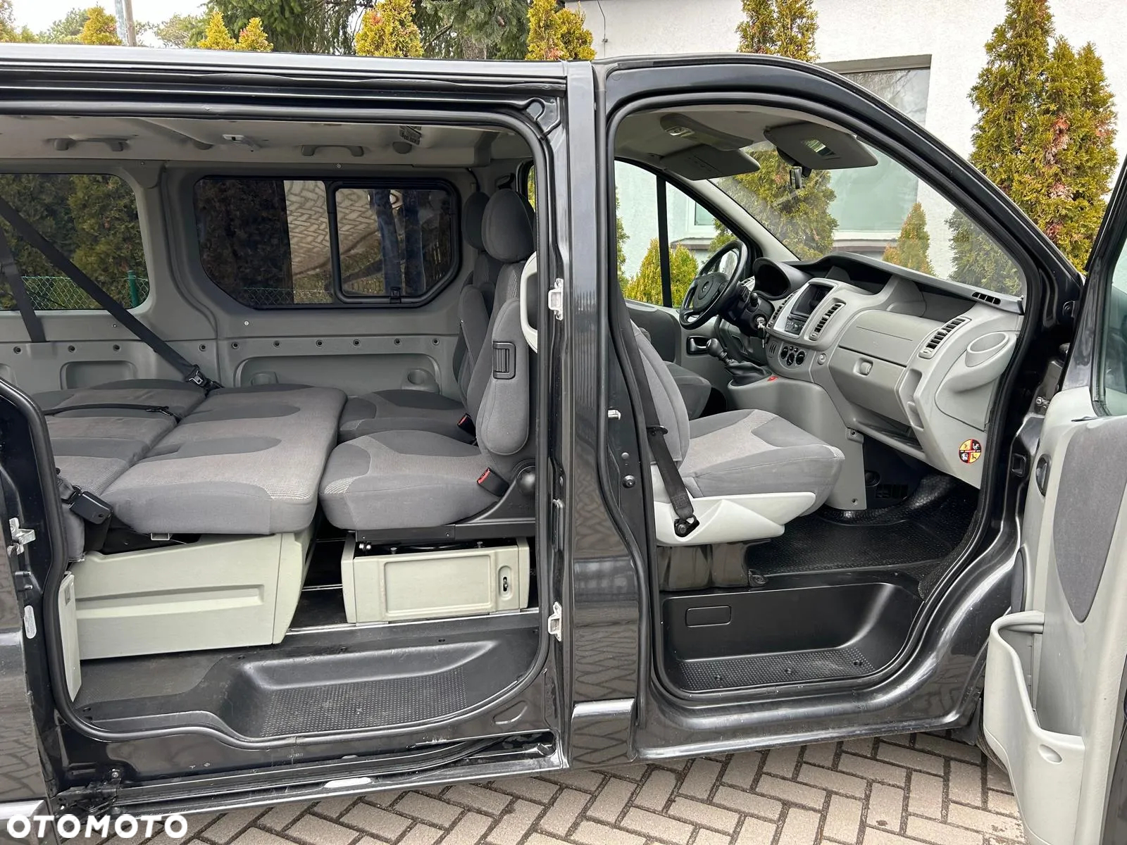 Opel Vivaro 2.5 CDTI L2H1 Life - 9
