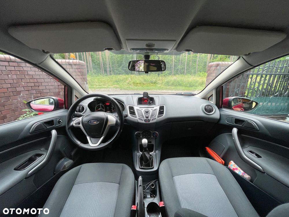 Ford Fiesta - 15