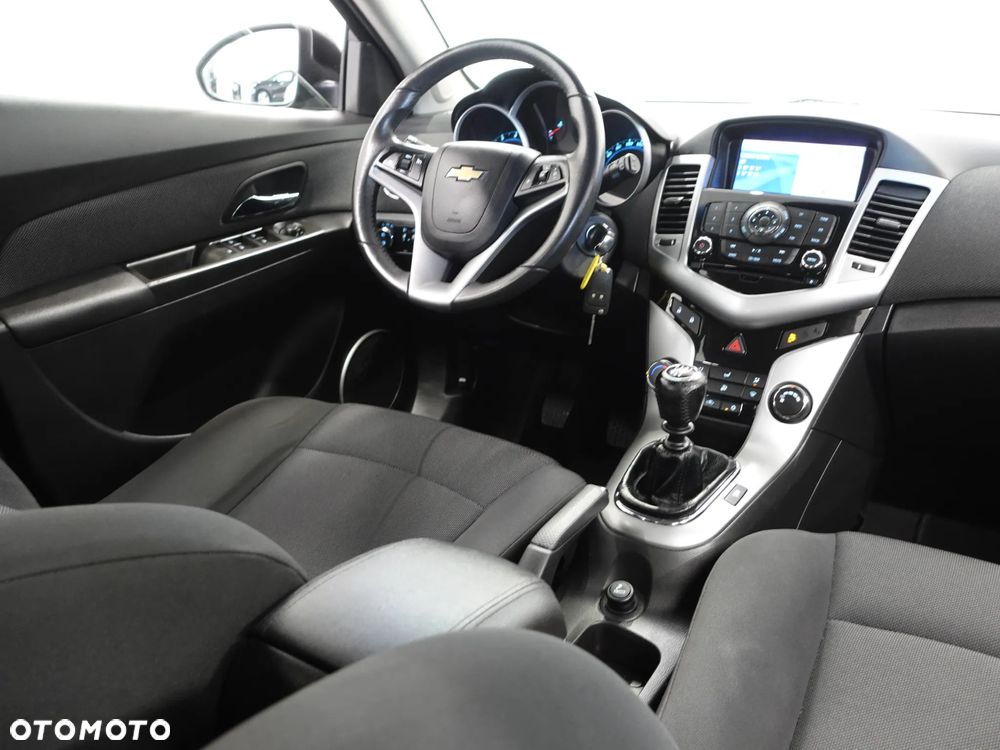 Chevrolet Cruze 1.8 LT - 29