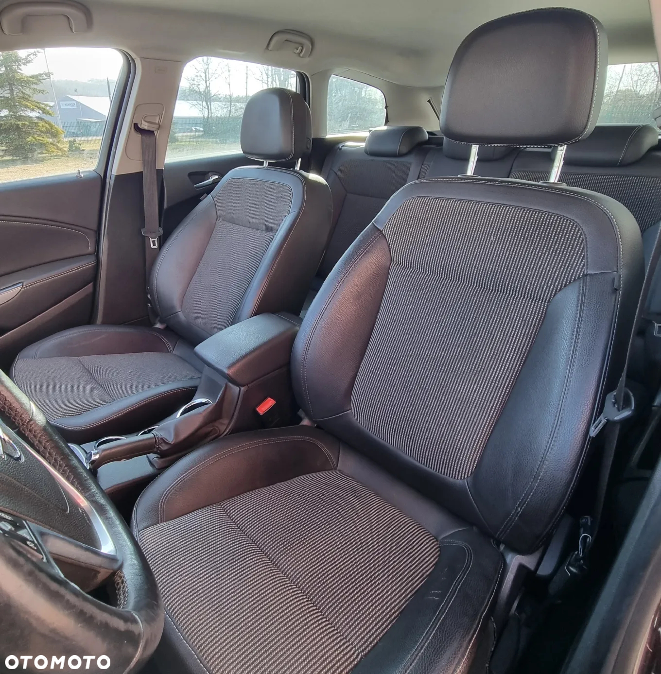Opel Astra IV 1.4 T Cosmo - 4