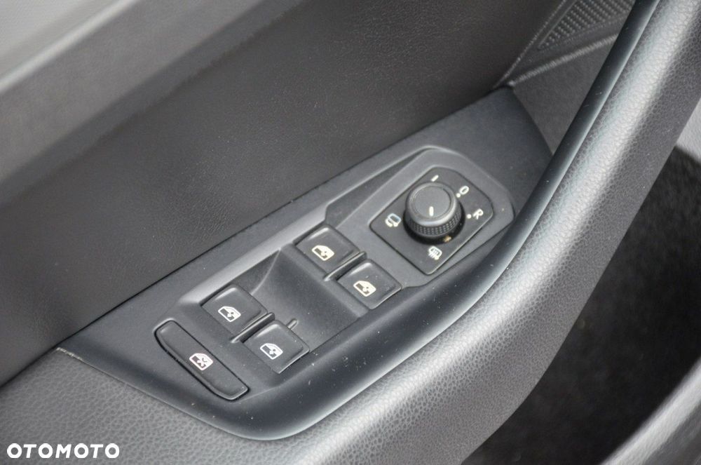 Volkswagen Passat - 19