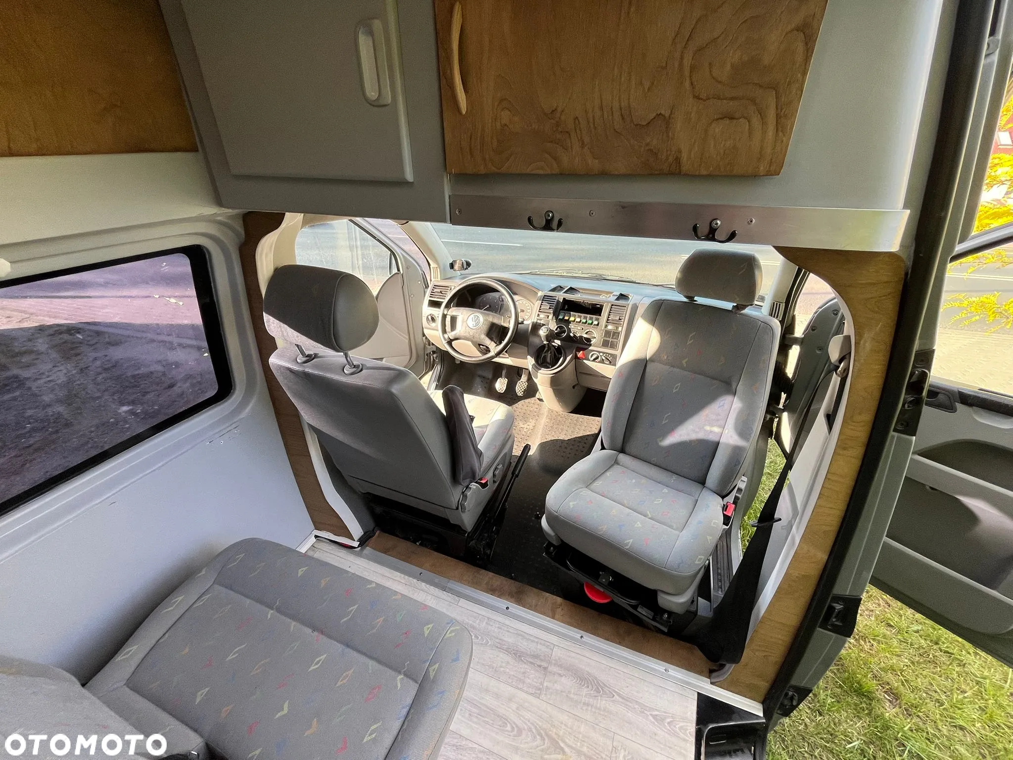 Volkswagen Transporter T5 TDI L2H2 4Motion - 12