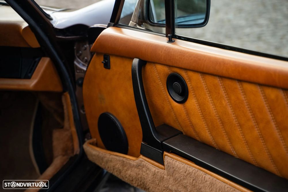 Porsche 911 Série G - 15