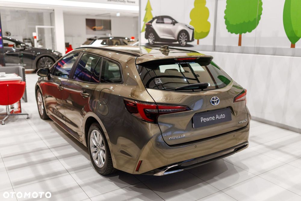 Toyota Corolla 1.8 Hybrid Comfort - 12